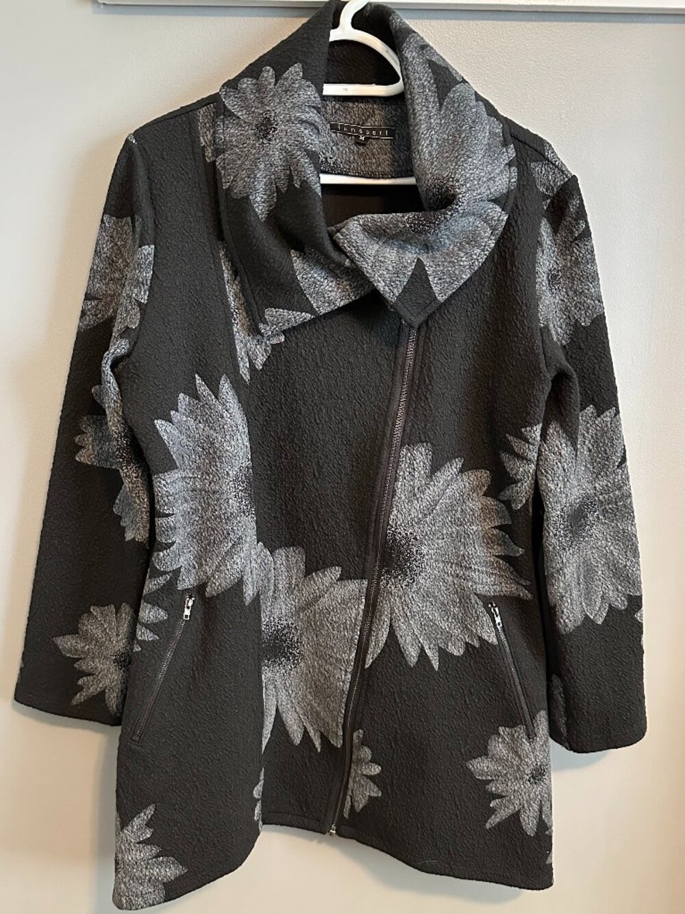 NWOT FunSport The Flora Jacket Black Grey Floral Asymmetrical Zip Cozy Coat Sz M